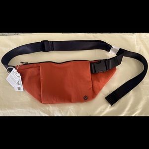 Lululemon belt bag